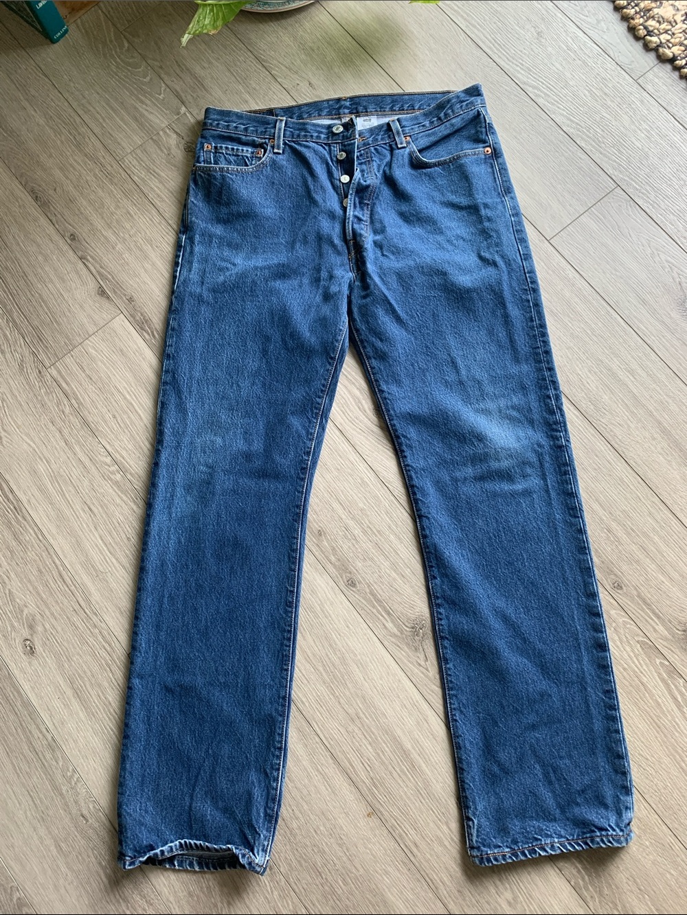 ‘06 Levi’s classic 501 button fly